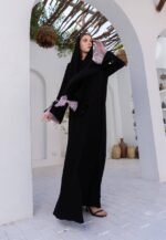 ⁦عباية تول وردي فاخرة من DUJE | Pink Tulle Abaya | كريب سعودي فاخر | صناعة سعودية⁩ - الصورة ⁦5⁩