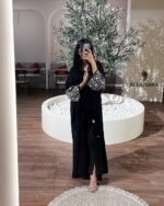 عباية سوداء مطرزة دانتيل فاخر من DUJE | Lace Elegance Abaya | كريب سعودي | صناعة سعودية